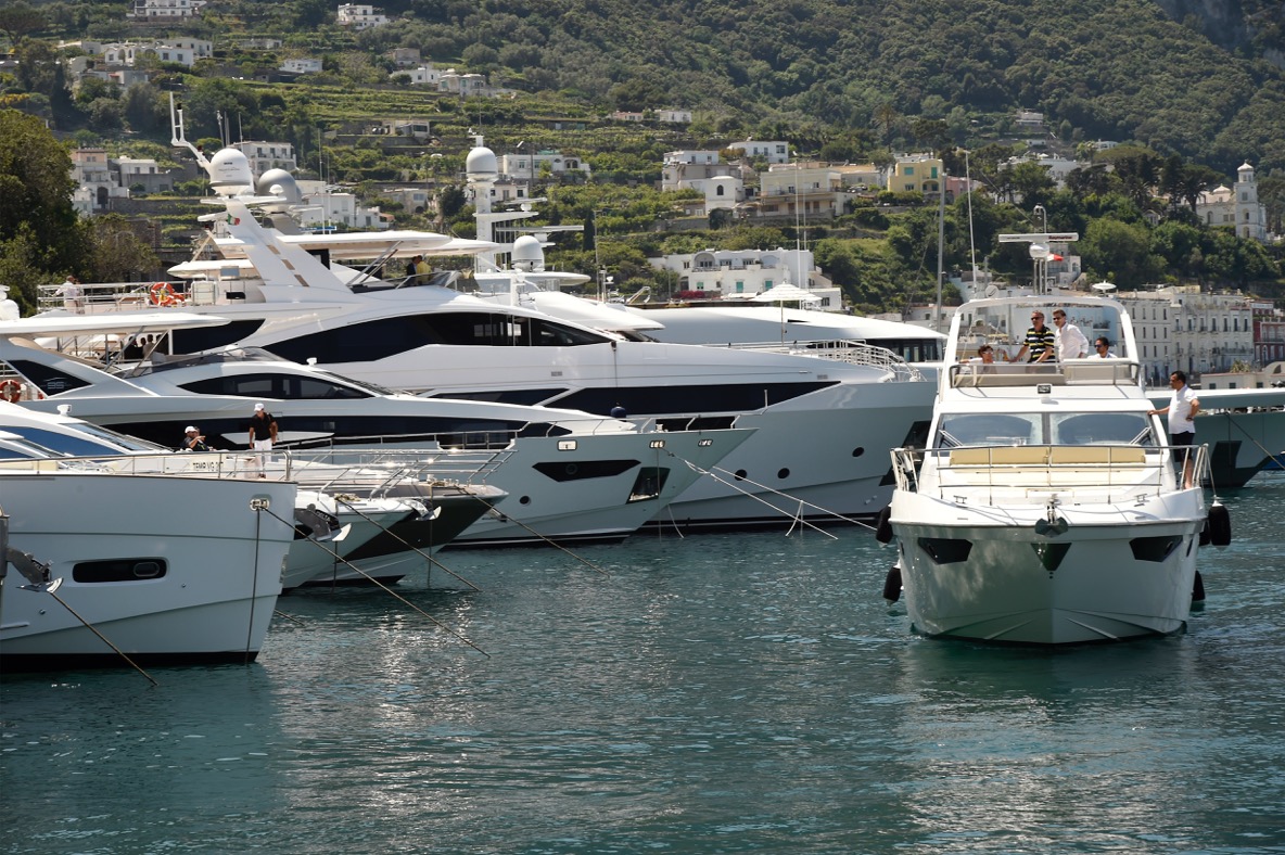 exhibition of yachts